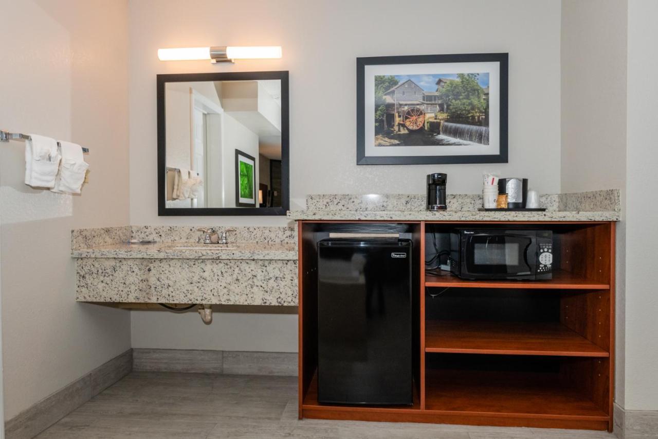 פיג'ן פורג' Twin Mountain Inn & Suites מראה חיצוני תמונה